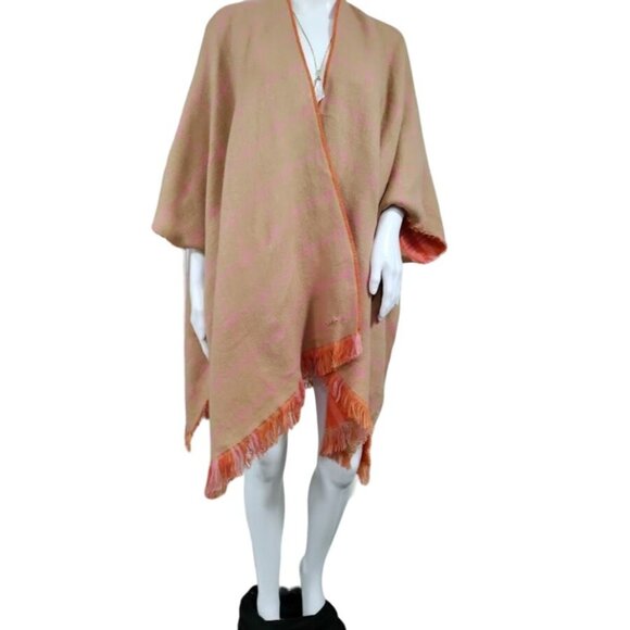 NWT Juicy Couture Reversible Fringe Hem Plaid Ruana Poncho Beige Tan Women's OS - Picture 5 of 16